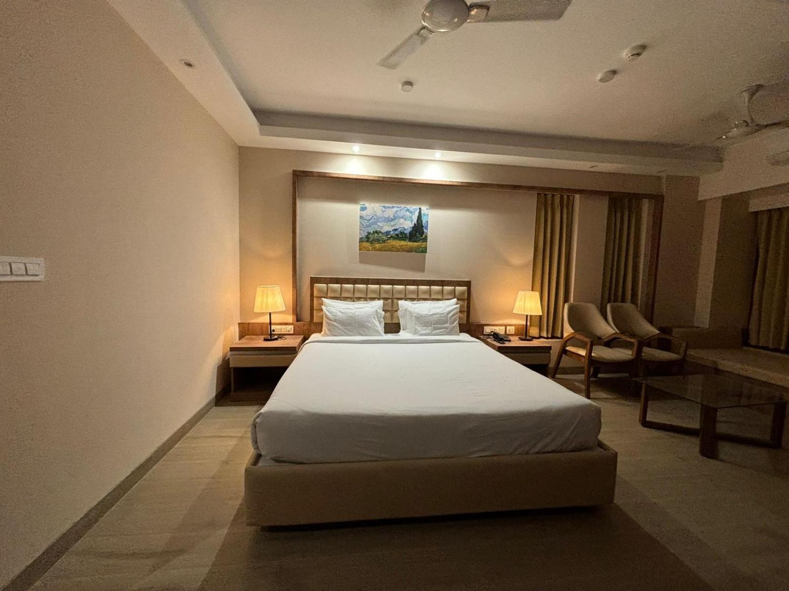The Pearl Club Resort Shantiniketan Bagian luar foto