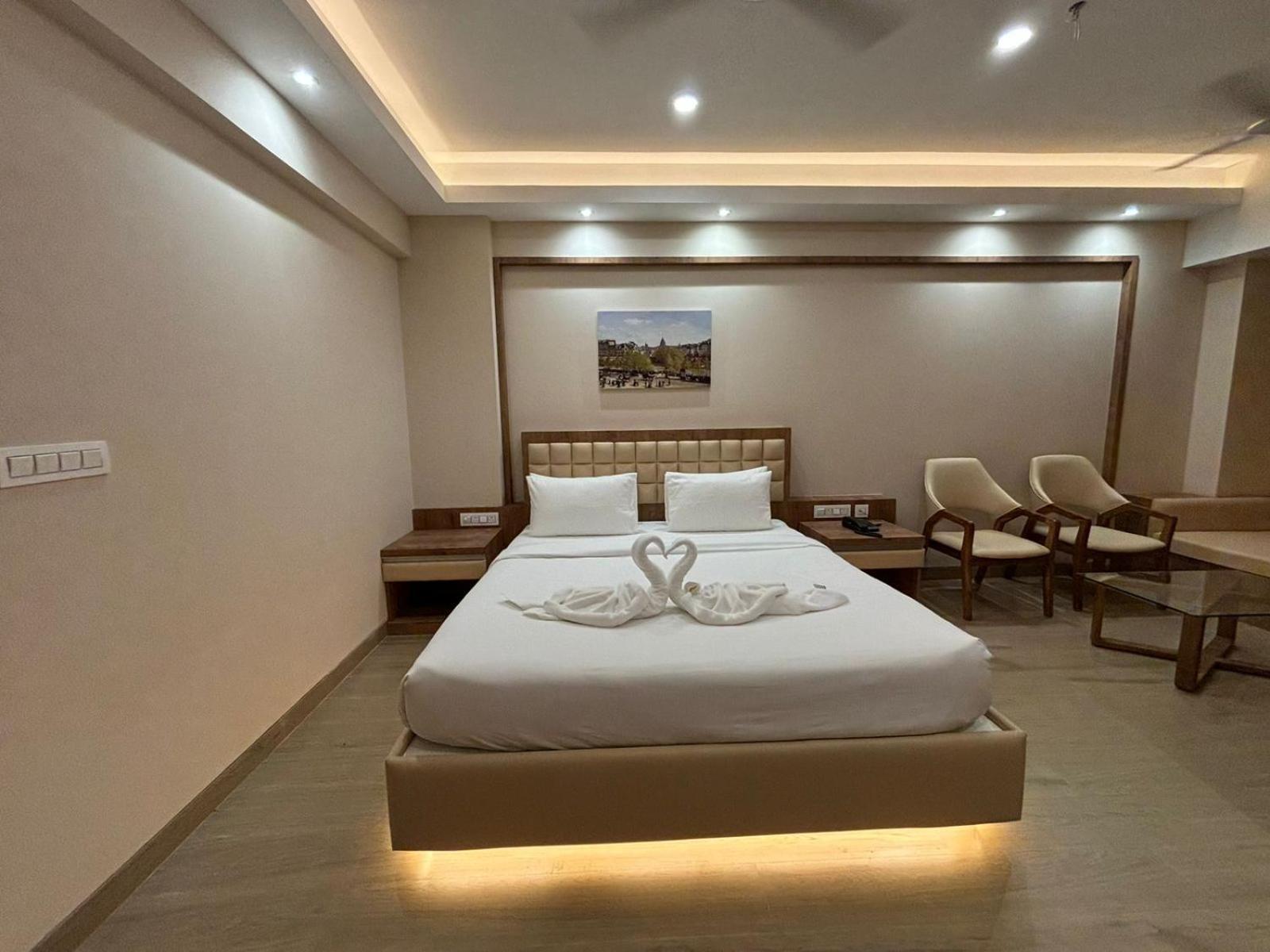 The Pearl Club Resort Shantiniketan Bagian luar foto
