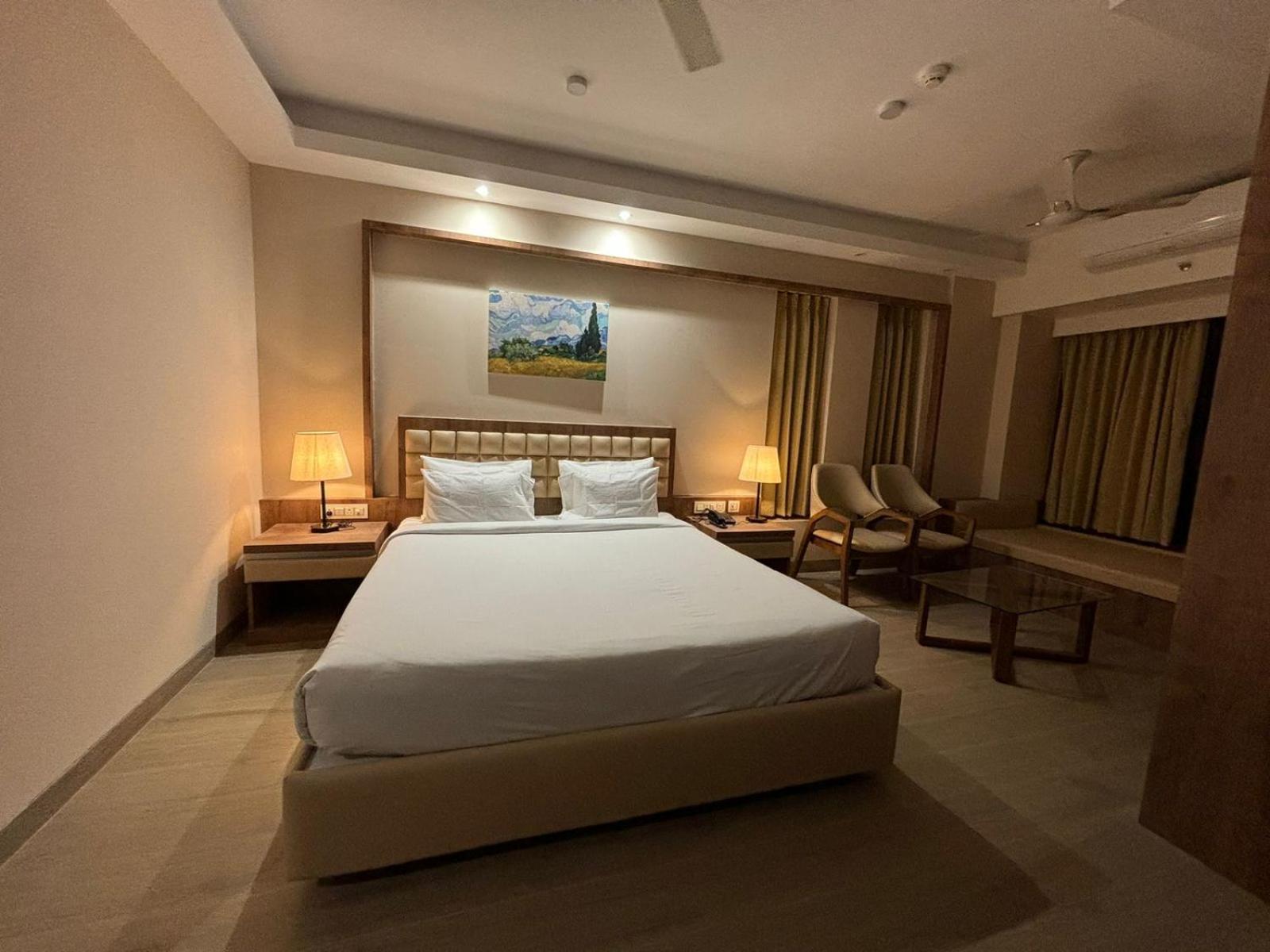 The Pearl Club Resort Shantiniketan Bagian luar foto