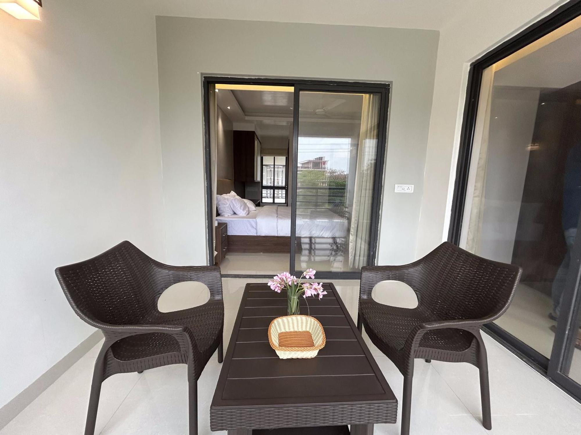 The Pearl Club Resort Shantiniketan Bagian luar foto