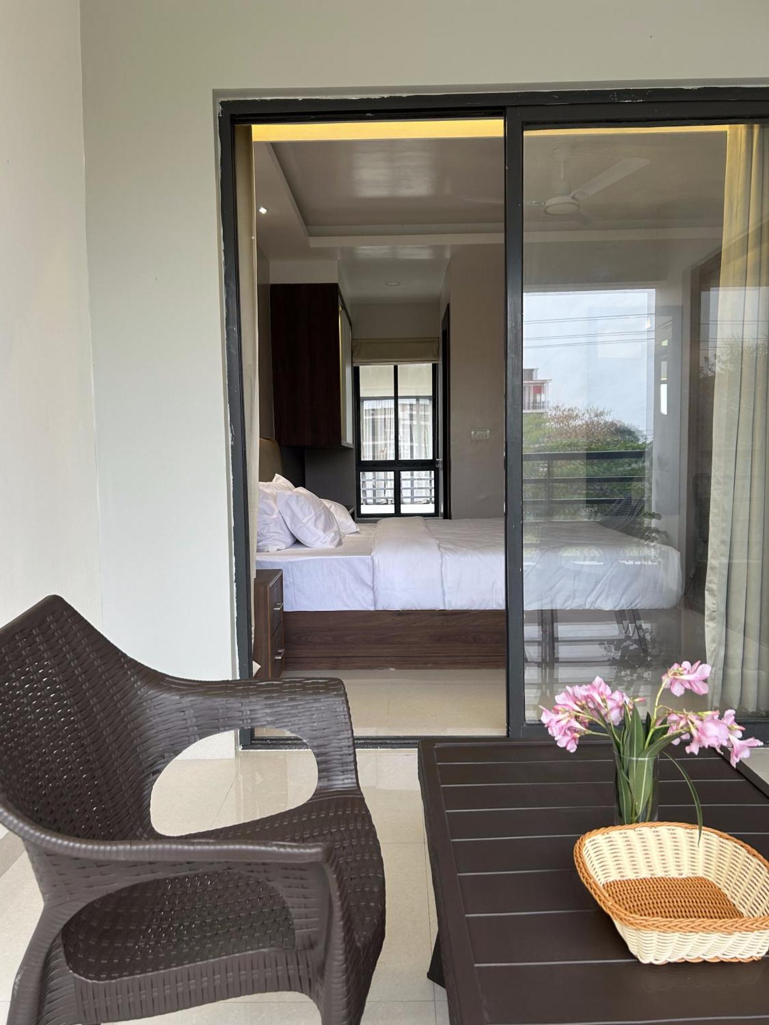 The Pearl Club Resort Shantiniketan Bagian luar foto